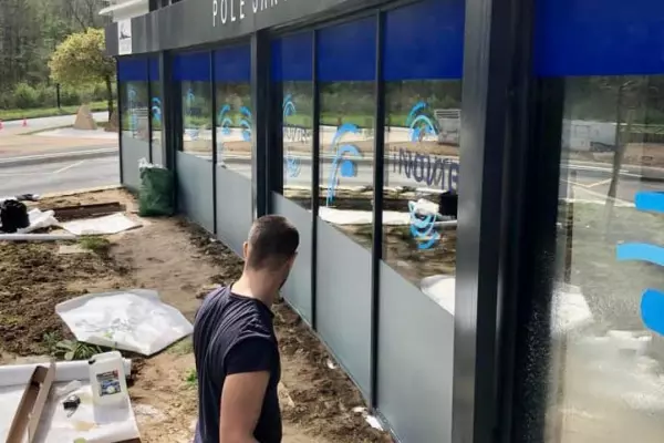 Adhésif dépoli personnalisé pour vitres et vitrines image 4