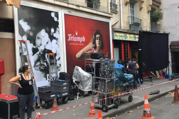 Fabrication d'éléments de décor pour le cinéma image 2