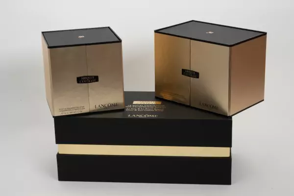 Impression d'emballages de parfum avec finitions sur-mesure image 4