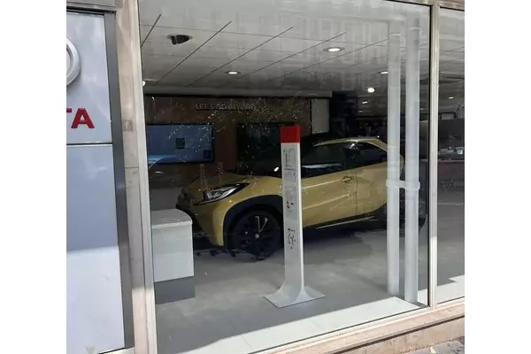 Impression vitrophanie : autocollant vitrine image 3